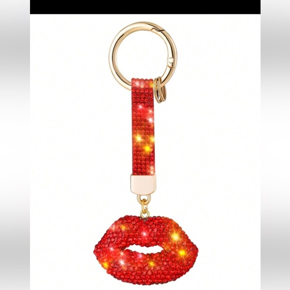 Cute Lips Shaped Keychain, Key Decor, Bag Charm Accessories
Zinc Alloy - Picture 4 of 4